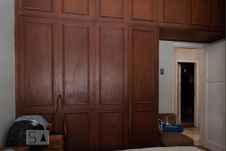 Apartamento à venda com 326m², 3 quartos e 2 vagasQuarto 2 - Armários