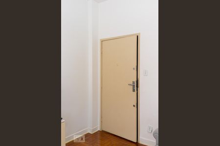 Entrada de apartamento à venda com 2 quartos, 65m² em Liberdade, São Paulo