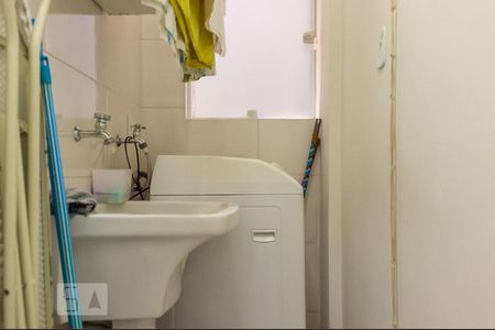 Apartamento à venda com 65m², 2 quartos e sem vagaÁrea de Serviço