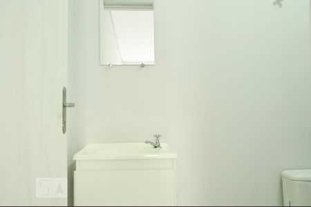 Banheiro com Gabinete de casa à venda com 1 quarto, 25m² em Vila Tolstoi, São Paulo