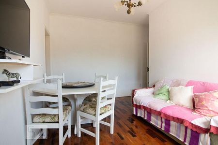 Sala de apartamento para alugar com 2 quartos, 74m² em Menino Deus, Porto Alegre