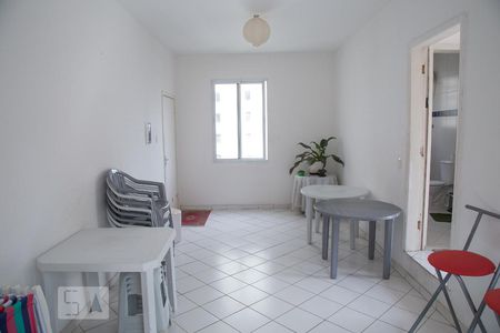 Studio à venda com 32m², 1 quarto e sem vagaÁrea comum - Salão de festas