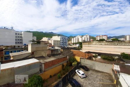 Vista de apartamento para alugar com 2 quartos, 50m² em Lins de Vasconcelos, Rio de Janeiro