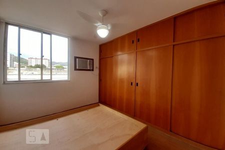 Quarto 1 de apartamento para alugar com 2 quartos, 50m² em Lins de Vasconcelos, Rio de Janeiro
