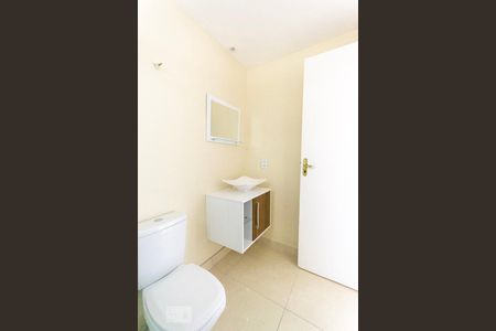 Apartamento para alugar com 37m², 2 quartos e sem vagaBanheiro