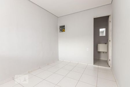 Quarto  de kitnet/studio para alugar com 1 quarto, 23m² em Vila Tolstoi, São Paulo