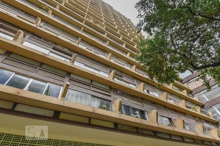 Studio para alugar com 30m², 1 quarto e sem vaga Studio para alugar com 30m², 1 quarto e sem vagaFachada do Prédio