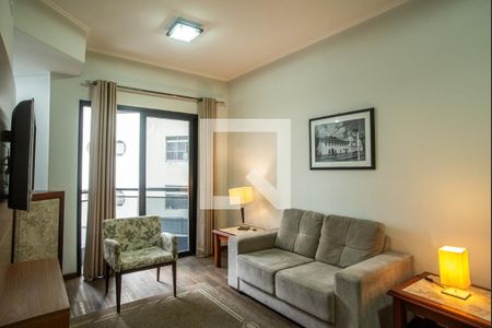 Sala de kitnet/studio para alugar com 1 quarto, 48m² em Consolação, São Paulo