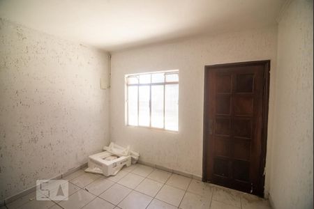 Casa à venda com 400m², 2 quartos e 3 vagasEdícula