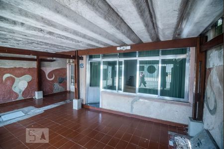 Casa à venda com 400m², 2 quartos e 3 vagasGaragem
