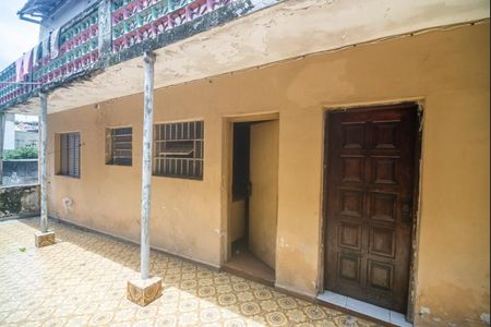 Casa à venda com 400m², 2 quartos e 3 vagasQuintal