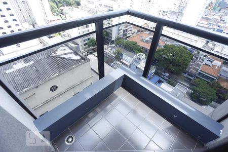 Varanda de kitnet/studio para alugar com 1 quarto, 48m² em Consolação, São Paulo