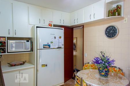 Apartamento à venda com 100m², 3 quartos e 2 vagasCozinha