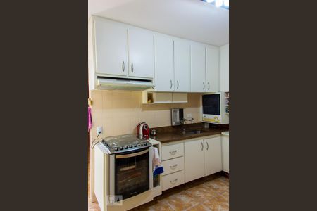 Apartamento à venda com 100m², 3 quartos e 2 vagasCozinha - Armários