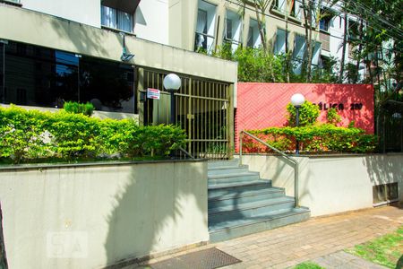 Apartamento à venda com 100m², 3 quartos e 2 vagasFachada