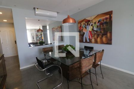 Sala de apartamento para alugar com 2 quartos, 106m² em Praia da Bandeira, Rio de Janeiro