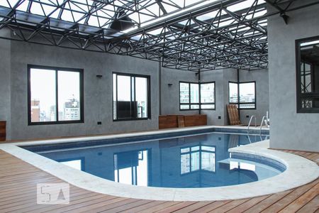 Studio para alugar com 48m², 1 quarto e 1 vagaÁrea comum - Piscina
