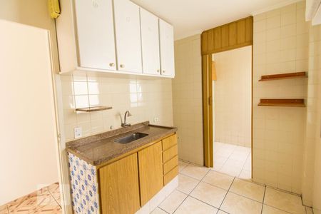Apartamento à venda com 70m², 2 quartos e 1 vagaCozinha - Armários