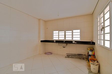 Casa à venda com 119m², 3 quartos e 2 vagasCozinha