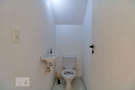 Casa à venda com 119m², 3 quartos e 2 vagasLavabo