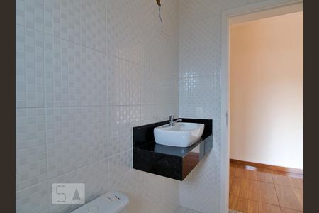 Casa à venda com 119m², 3 quartos e 2 vagasBanheiro da Suíte