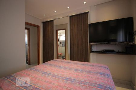 Apartamento à venda com 85m², 2 quartos e 2 vagasQuarto 1