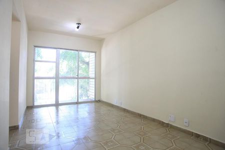 Sala de apartamento para alugar com 2 quartos, 60m² em Pechincha, Rio de Janeiro