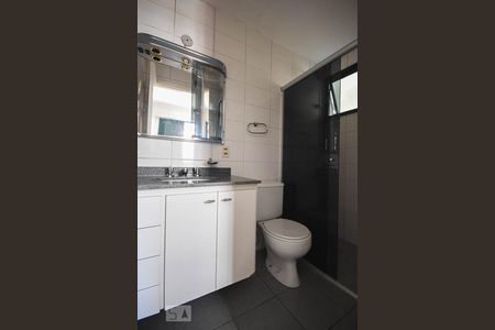 Apartamento à venda com 74m², 3 quartos e 2 vagas Apartamento à venda com 74m², 3 quartos e 2 vagasBanheiro suíte