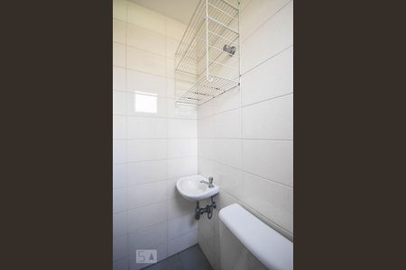 Apartamento à venda com 74m², 3 quartos e 2 vagas Apartamento à venda com 74m², 3 quartos e 2 vagasÁrea de serviço