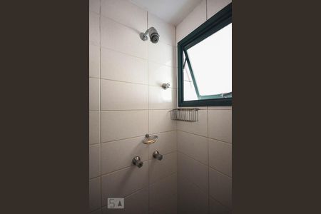 Apartamento à venda com 74m², 3 quartos e 2 vagas Apartamento à venda com 74m², 3 quartos e 2 vagasChuveiro da suíte