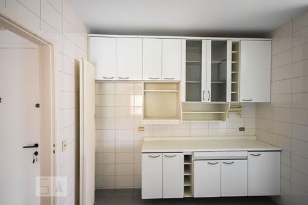 Apartamento à venda com 74m², 3 quartos e 2 vagas Apartamento à venda com 74m², 3 quartos e 2 vagasCozinha