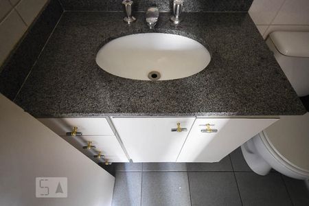 Apartamento à venda com 74m², 3 quartos e 2 vagas Apartamento à venda com 74m², 3 quartos e 2 vagasPia da suíte