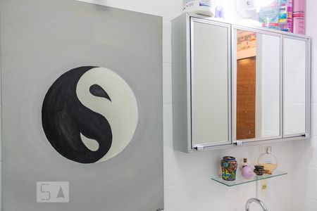 Banheiro de kitnet/studio à venda com 1 quarto, 34m² em Vila Buarque, São Paulo