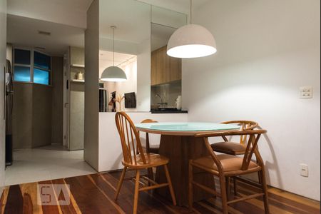 Apartamento à venda com 80m², 2 quartos e sem vagaSala de Jantar