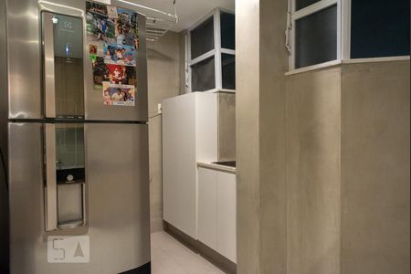 Apartamento à venda com 80m², 2 quartos e sem vagaCozinha e Área de Serviço