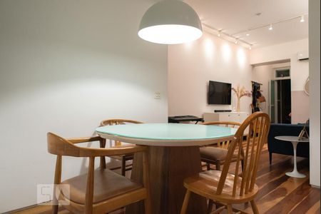 Apartamento à venda com 80m², 2 quartos e sem vagaSala de Jantar