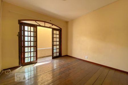 Casa à venda com 300m², 4 quartos e sem vagaQuarto 4 - Suíte