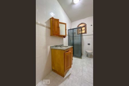 Casa à venda com 300m², 4 quartos e sem vagaBanheiro 2