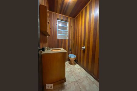 Casa à venda com 300m², 4 quartos e sem vagaBanheiro 1