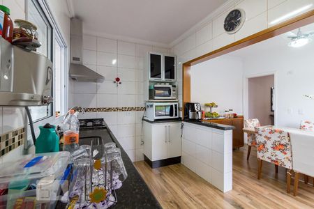Casa à venda com 180m², 3 quartos e 6 vagasCozinha