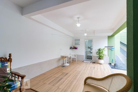 Casa à venda com 180m², 3 quartos e 6 vagasÁrea de estar - churrasqueira