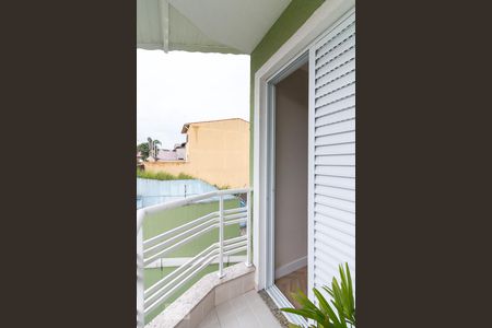 Casa à venda com 180m², 3 quartos e 6 vagasVaranda quarto 1 suíte