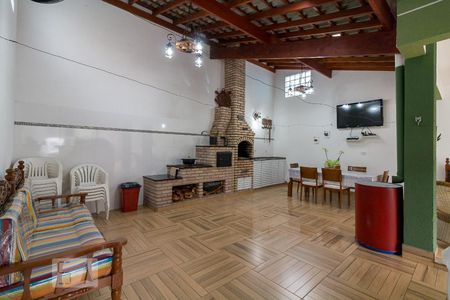 Casa à venda com 180m², 3 quartos e 6 vagasChurrasqueira