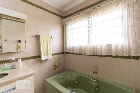 Casa à venda com 357m², 3 quartos e 4 vagasBanheiro