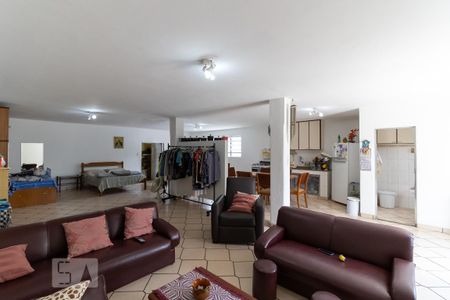 Casa à venda com 357m², 3 quartos e 4 vagasSalão de Festas