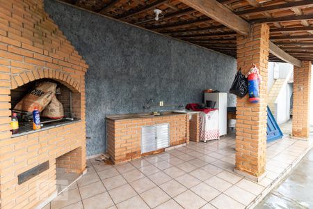 Casa à venda com 357m², 3 quartos e 4 vagasChurrasqueira