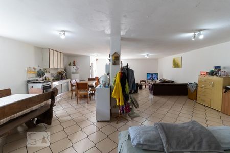 Casa à venda com 357m², 3 quartos e 4 vagasSalão de Festas
