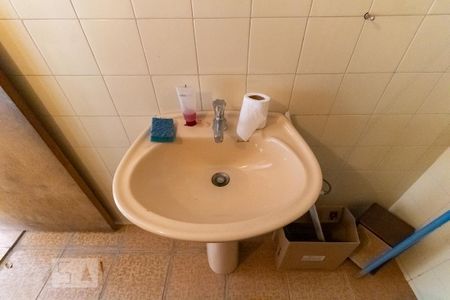 Casa à venda com 357m², 3 quartos e 4 vagasBanheiro da Garagem