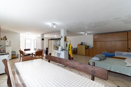 Casa à venda com 357m², 3 quartos e 4 vagasSalão de Festas