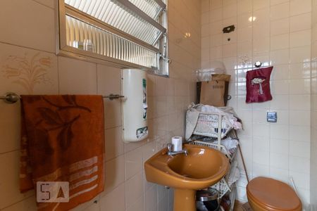 Casa à venda com 357m², 3 quartos e 4 vagasBanheiro de Serviço